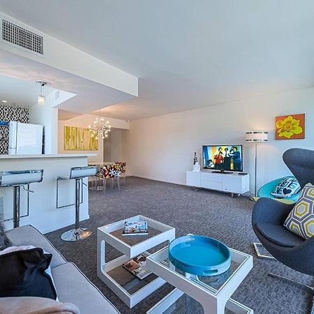 The Twist Palm Springs Hotel Екстериор снимка