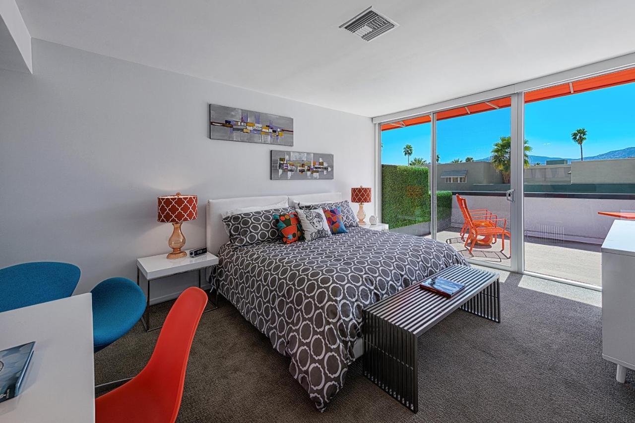 The Twist Palm Springs Hotel Екстериор снимка