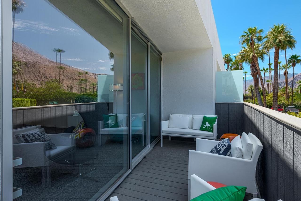 The Twist Palm Springs Hotel Екстериор снимка