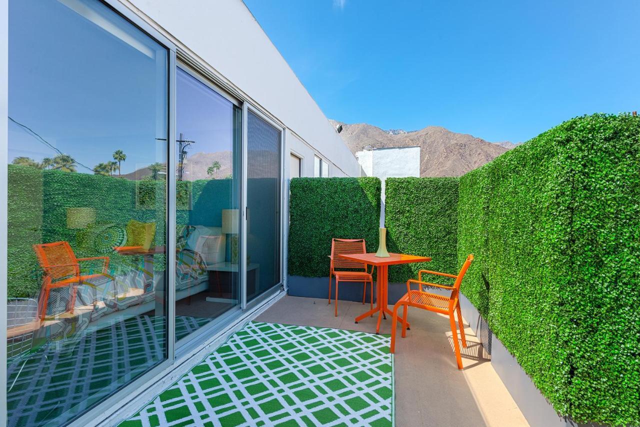 The Twist Palm Springs Hotel Екстериор снимка