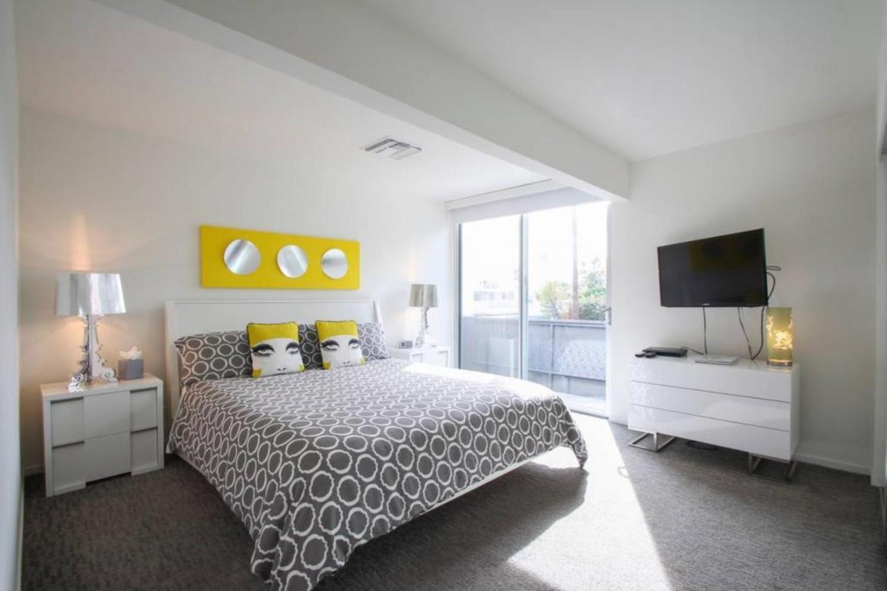 The Twist Palm Springs Hotel Екстериор снимка