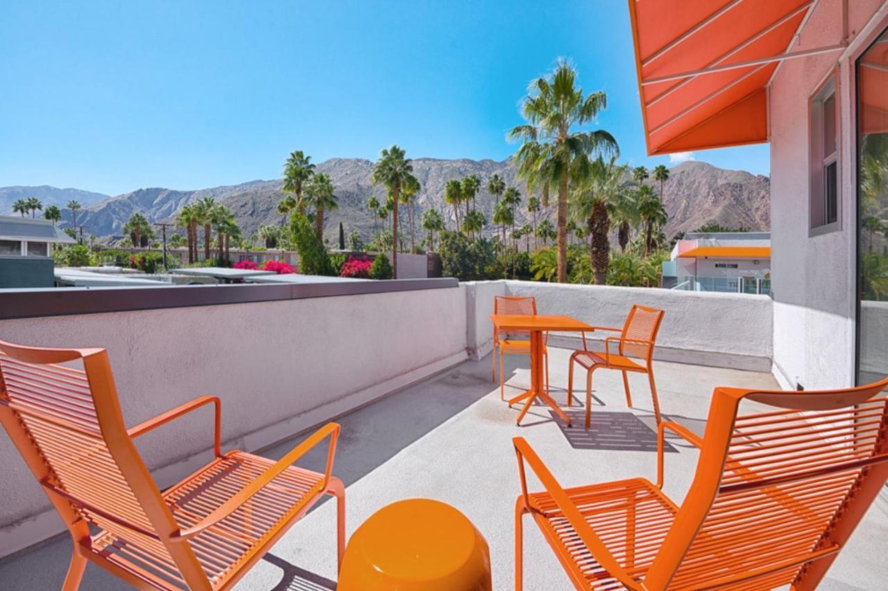The Twist Palm Springs Hotel Екстериор снимка