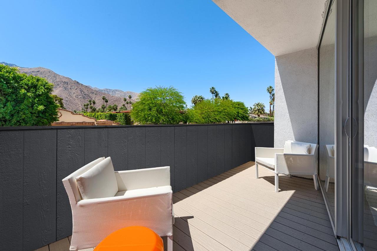 The Twist Palm Springs Hotel Екстериор снимка
